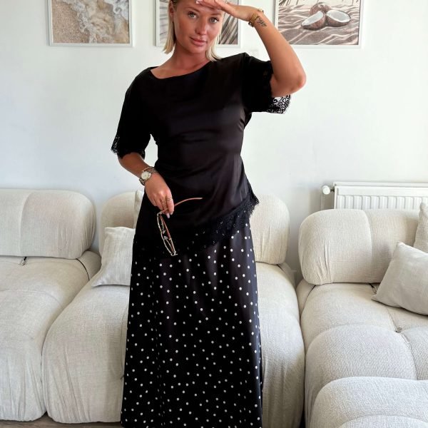 Haut en dentelle noir